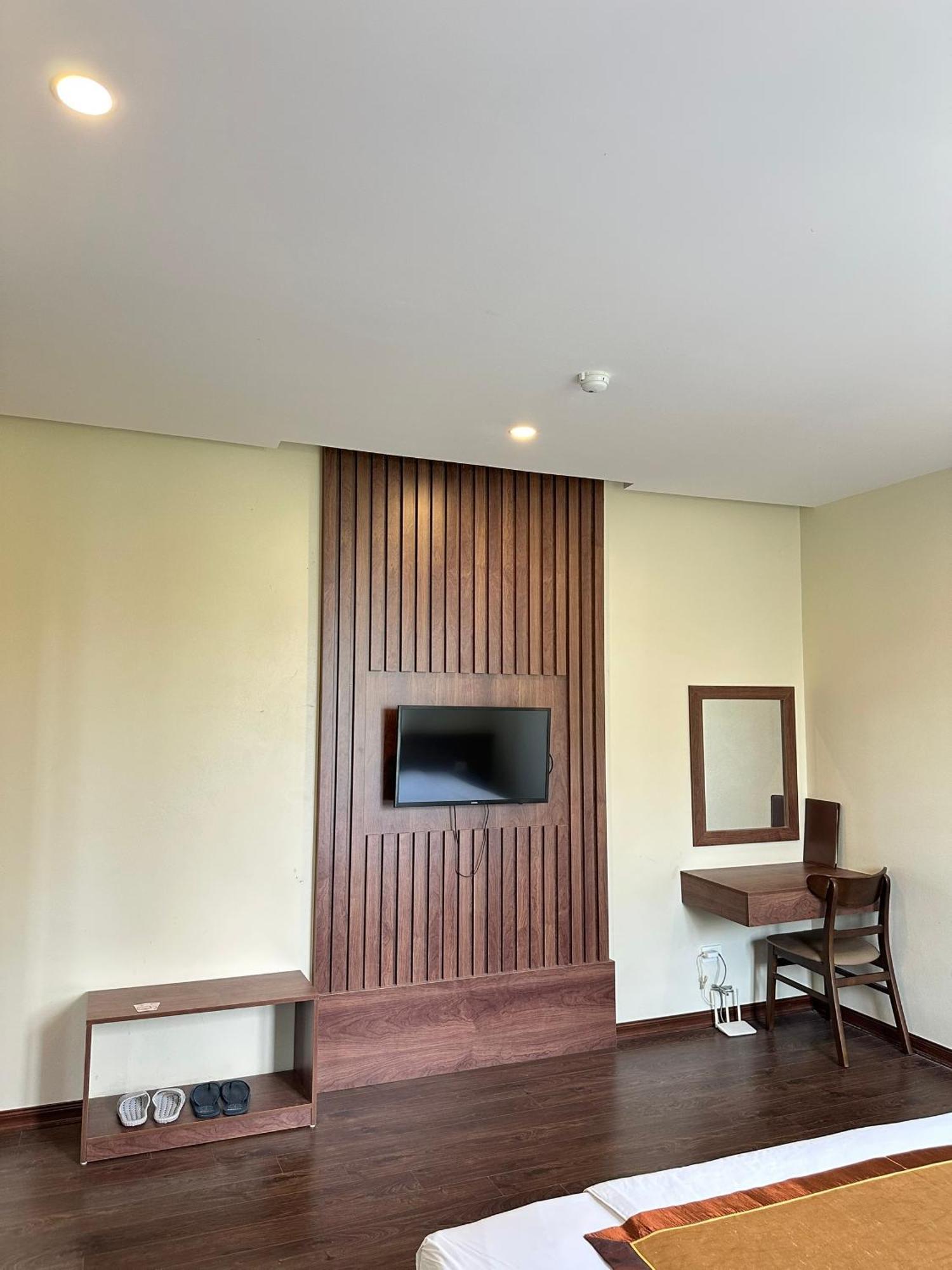 Boston Halong Hotel Hạ Long-öböl Kültér fotó