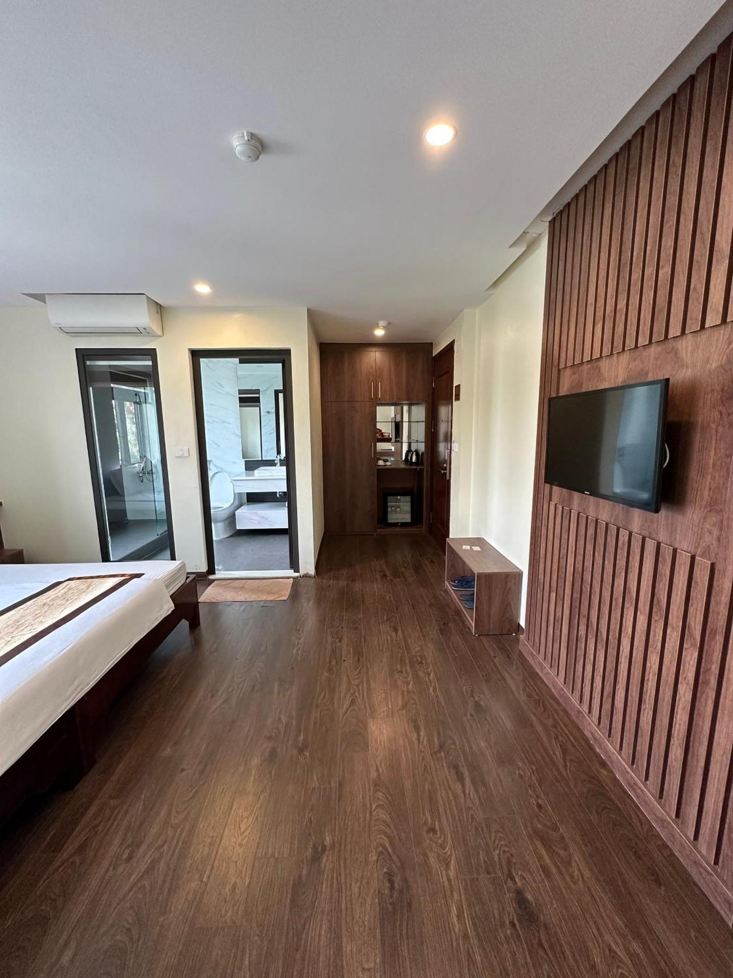 Boston Halong Hotel Hạ Long-öböl Kültér fotó